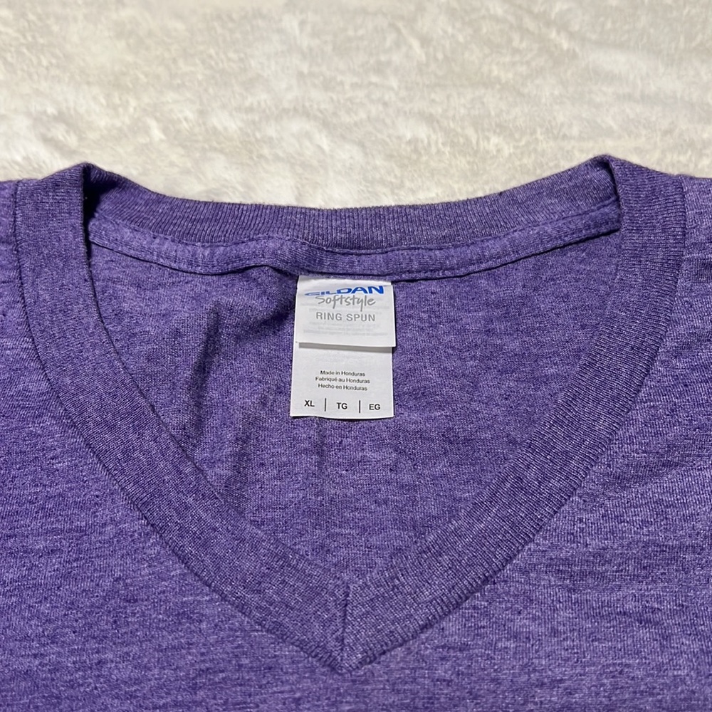 Womens XLarge Disney Villains Purple V-Neck Tee - Picture 3 of 4
